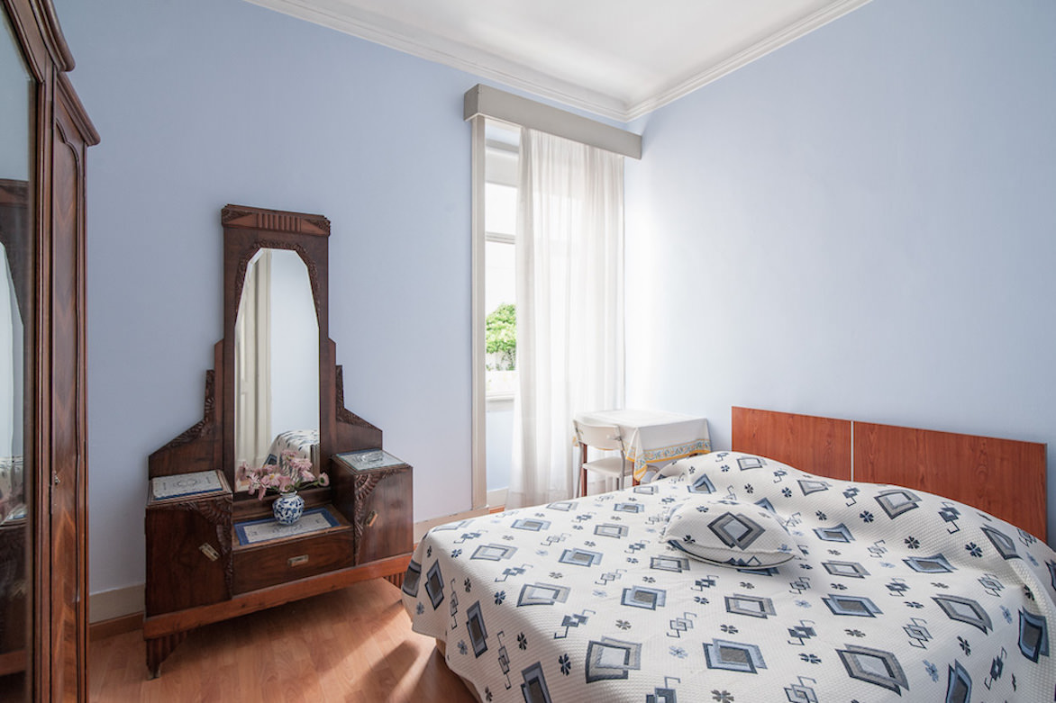 Edifício vazio à venda em Lisboa, incluindo negócio hoteleiro