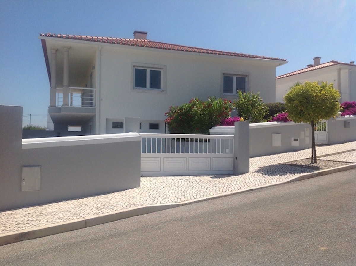 Modern detached villa with pool for sale Obidos