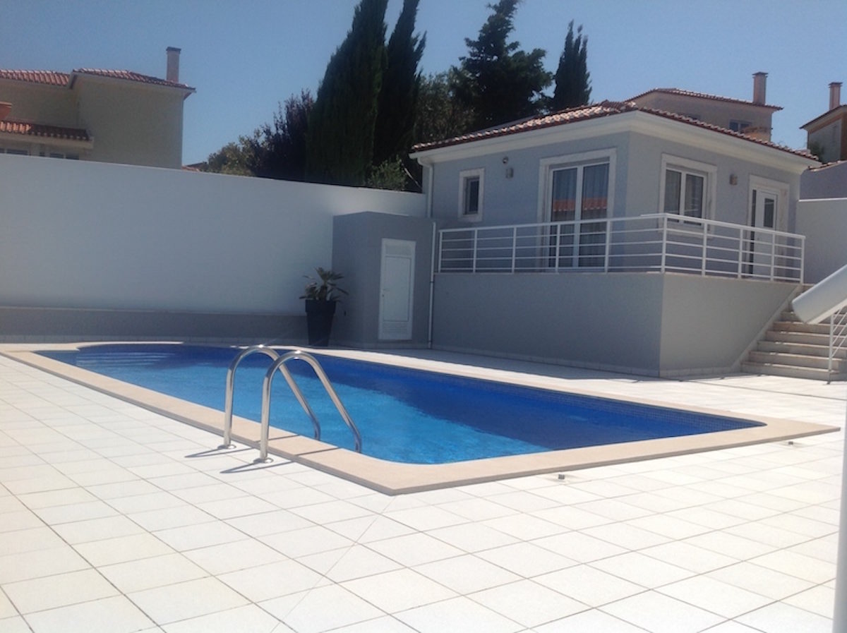 Modern detached villa with pool for sale Obidos