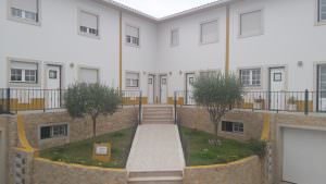 Moradia Geminada V3 Lourinhã