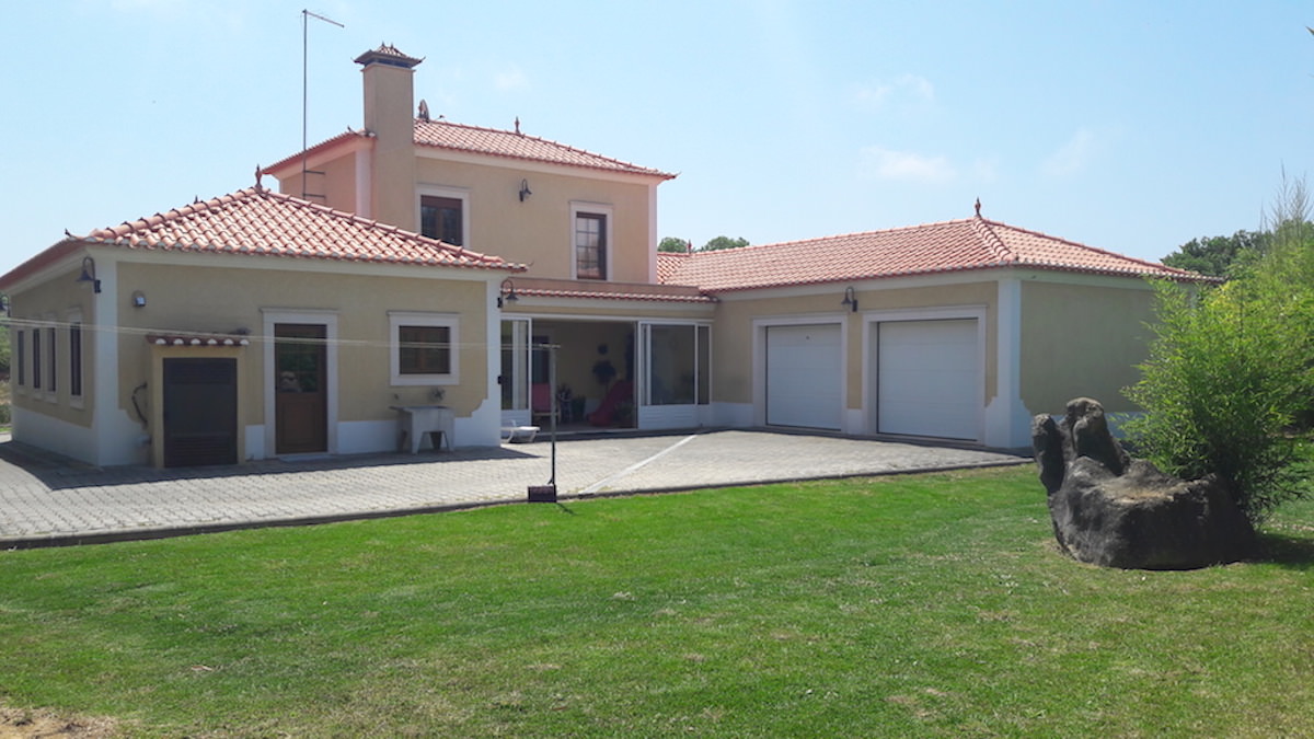 Farm style villa in Moledo Lisbon council