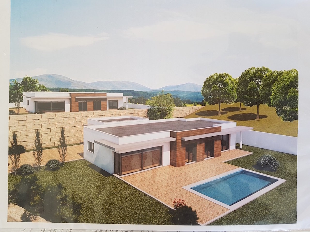 Modernist architect villa between Sao Martinho do Porto and Nazare