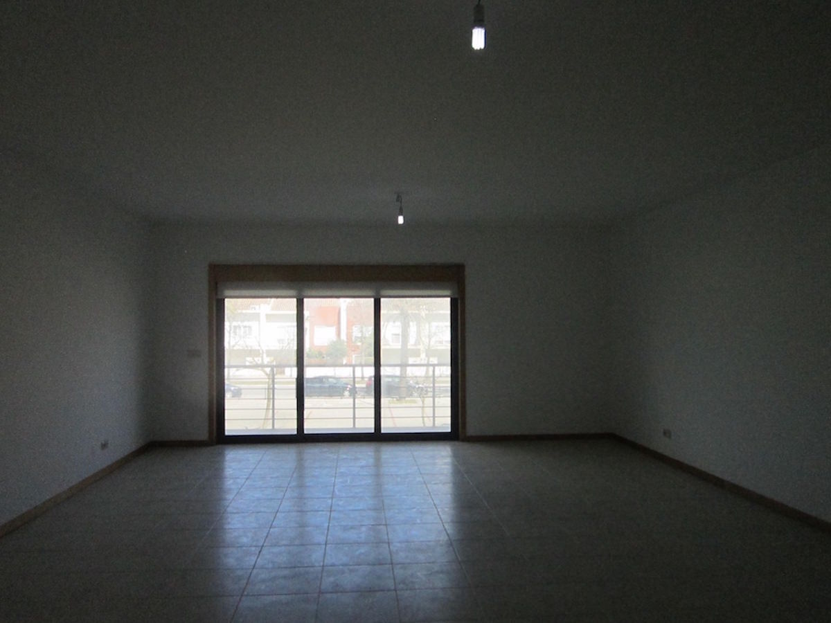 Apartamento T3 semi-novo moderno no Pinhal Novo