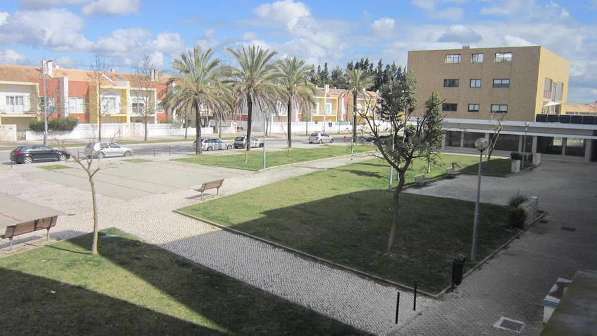 Apartamento T3 semi-novo moderno no Pinhal Novo