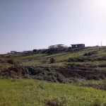 Terreno com 2 casas geminadas com vista para o mar em Sintra não terminada.