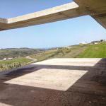 Terreno com 2 casas geminadas com vista para o mar em Sintra não terminada.