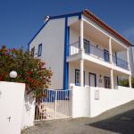Traditional bargain house lagoon view for sale Obidos