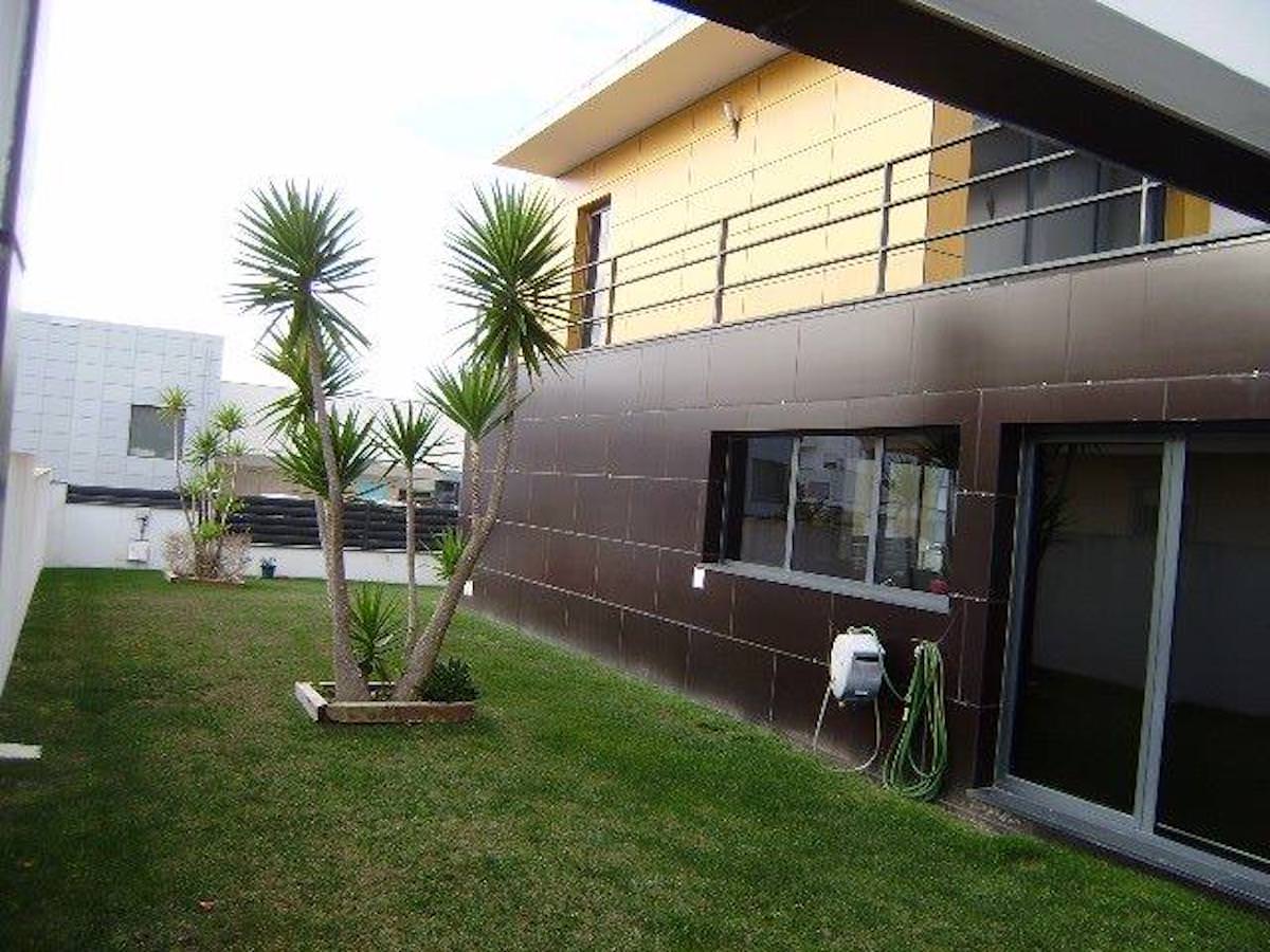 Moderne villa de luxe avec piscine sur Nazare