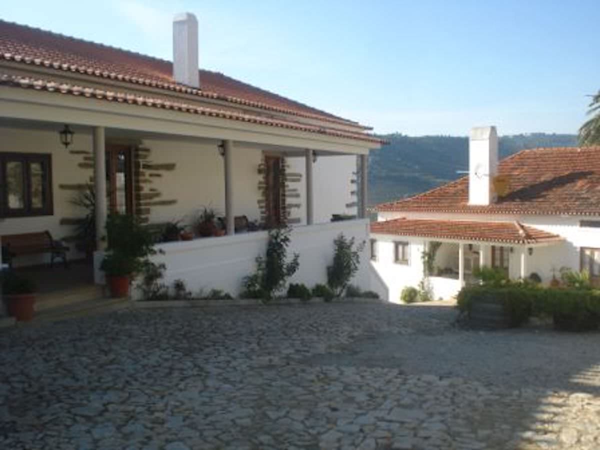 Quinta no Douro – Porto e Douro Investidores