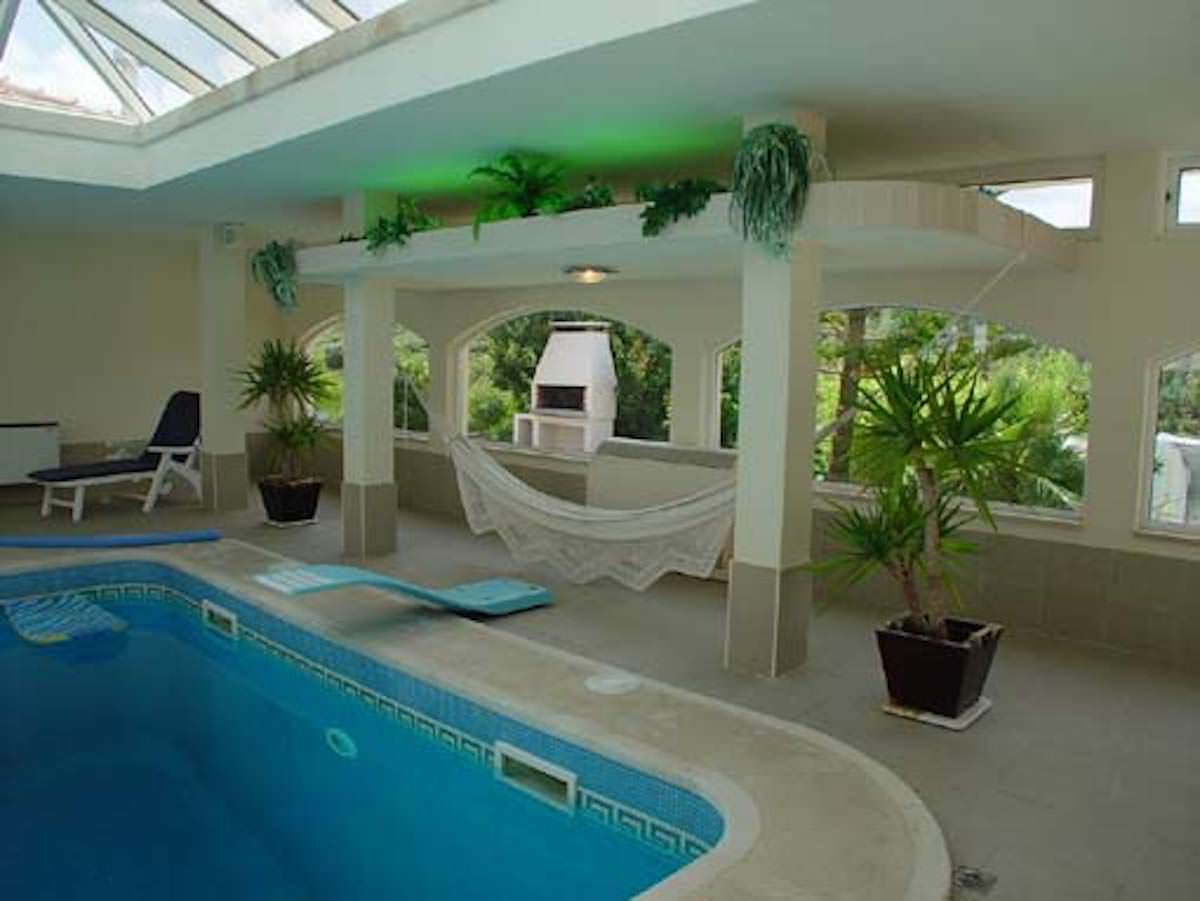 Luxury Silver Coast villa with fantastic views