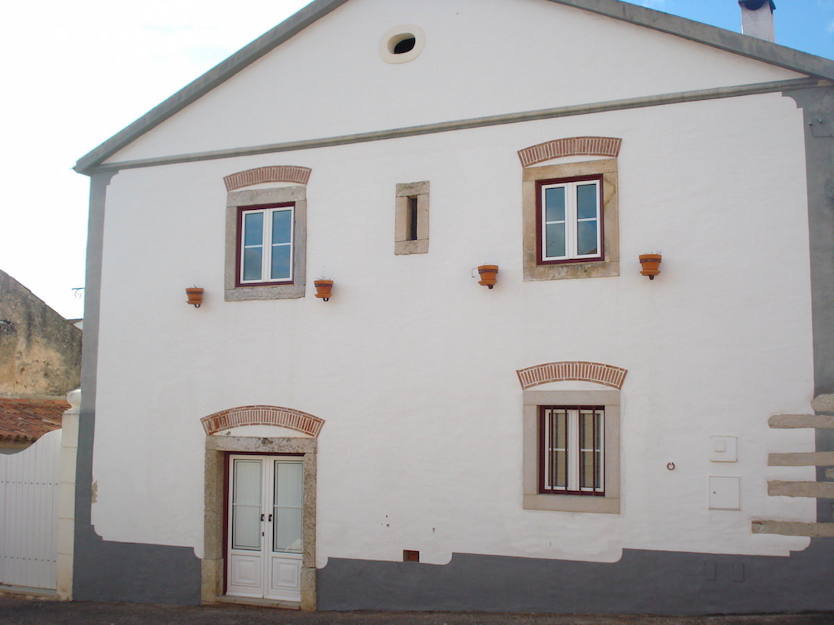 Vende-se casa rústica perto do Cadaval