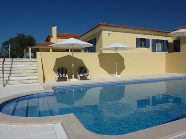 Villas Luz Portuguese Real Estate Agency Algarve Foz do Arelho S. Martinho