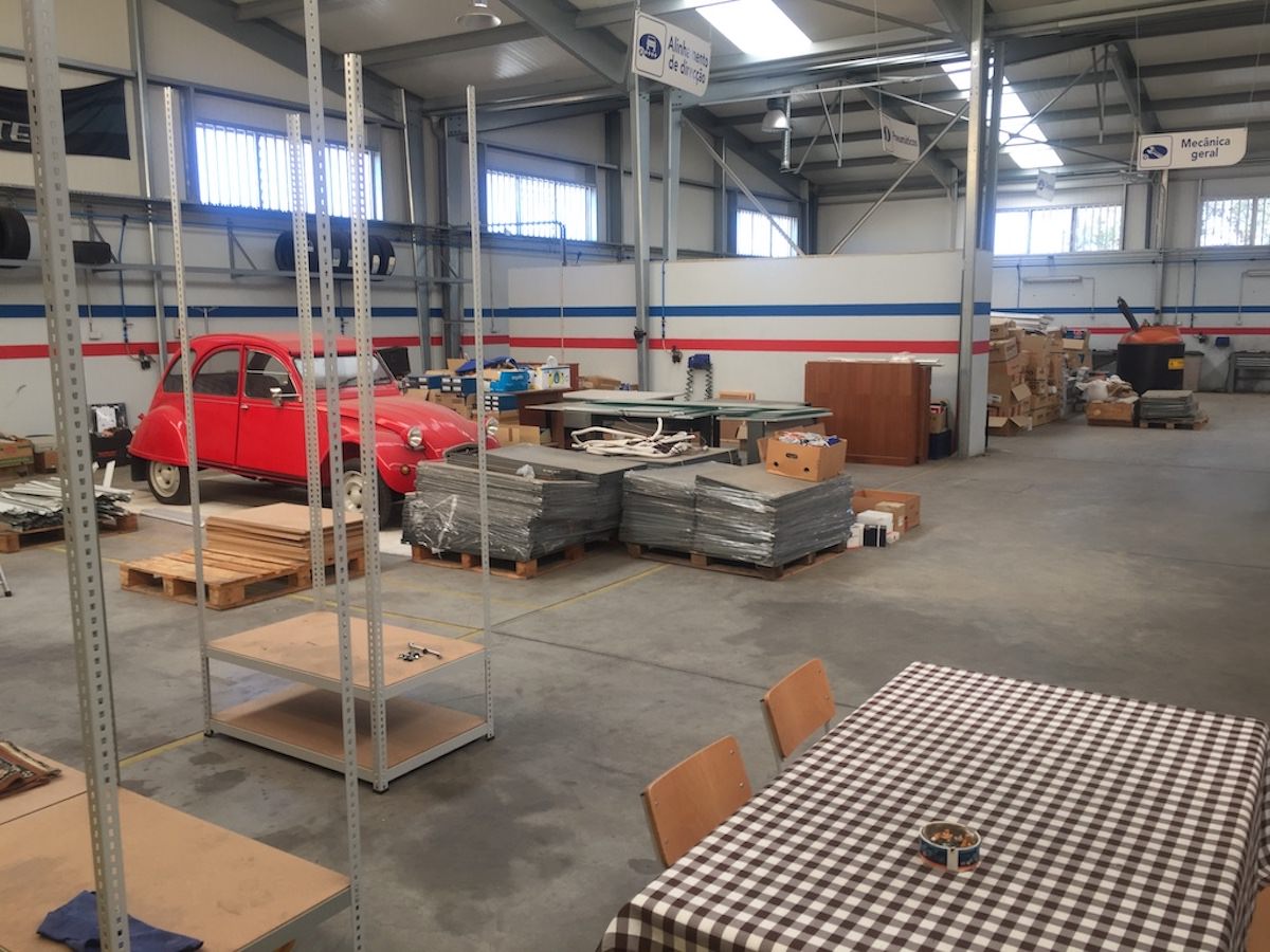 Warehouse of auto parts and car repairs