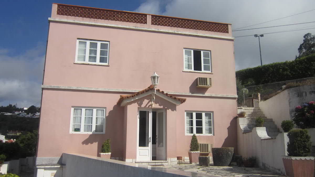 Quinta com grande potencial para B & B, inserida na Serra de Sintra.