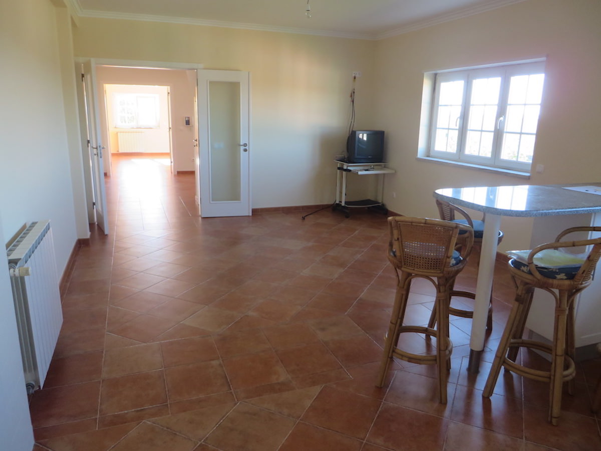 Quinta com produção de vinho perto de Torres Vedras