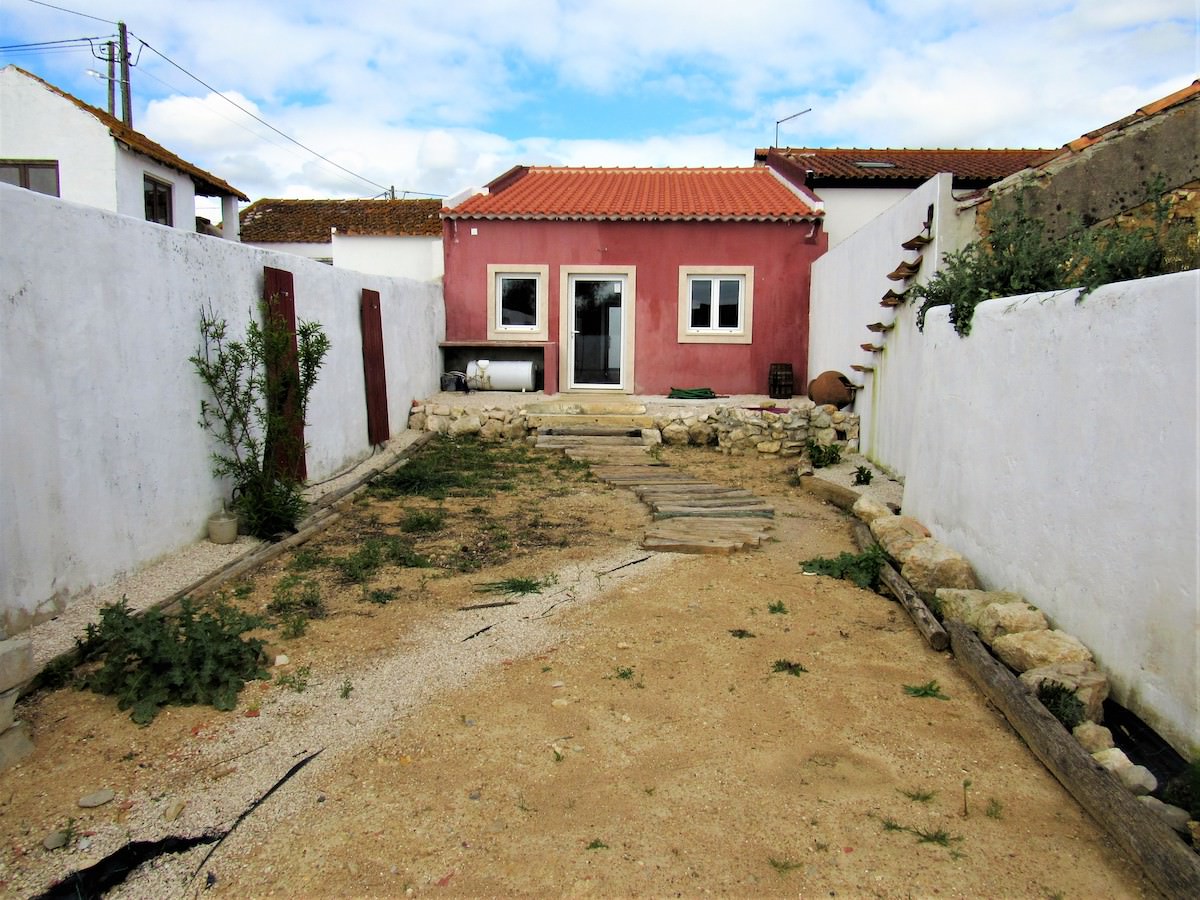 Casa renovada em aldeia típica Rio Maior