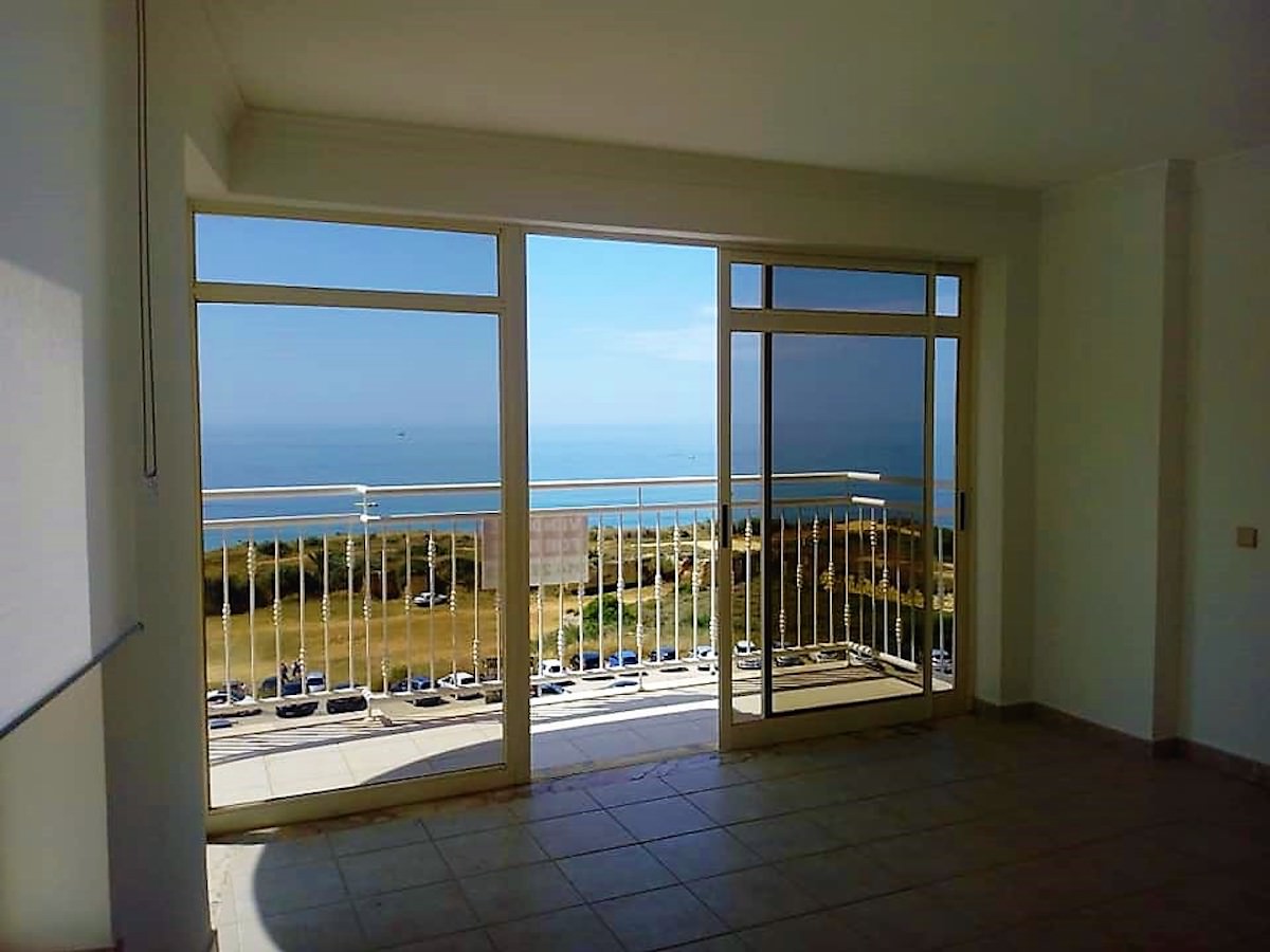 Apartamento T2 vista mar em Armação de Pêra para venda