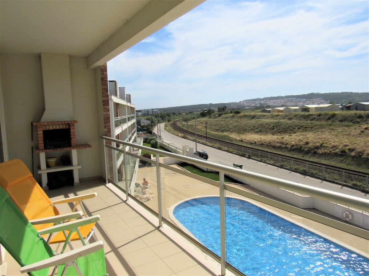 Appartement moderne de 3 chambres à vendre à Sao Martinho do Porto