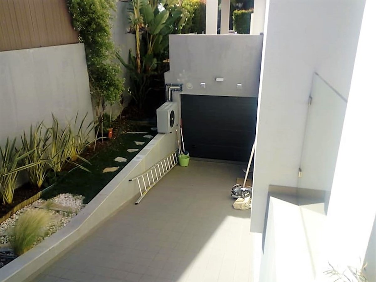 Moradia V4+1 em Olhos de Agua