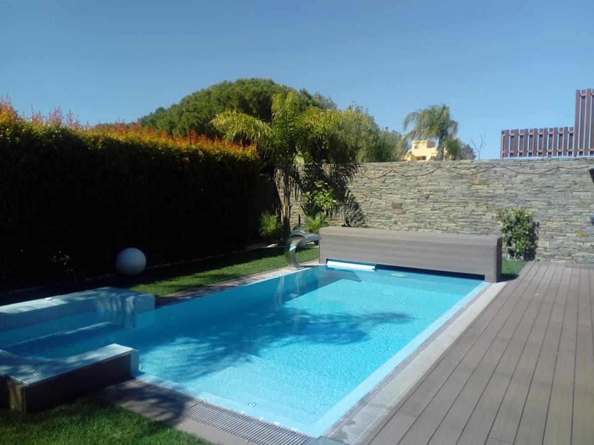 Moradia V4+1 em Olhos de Agua