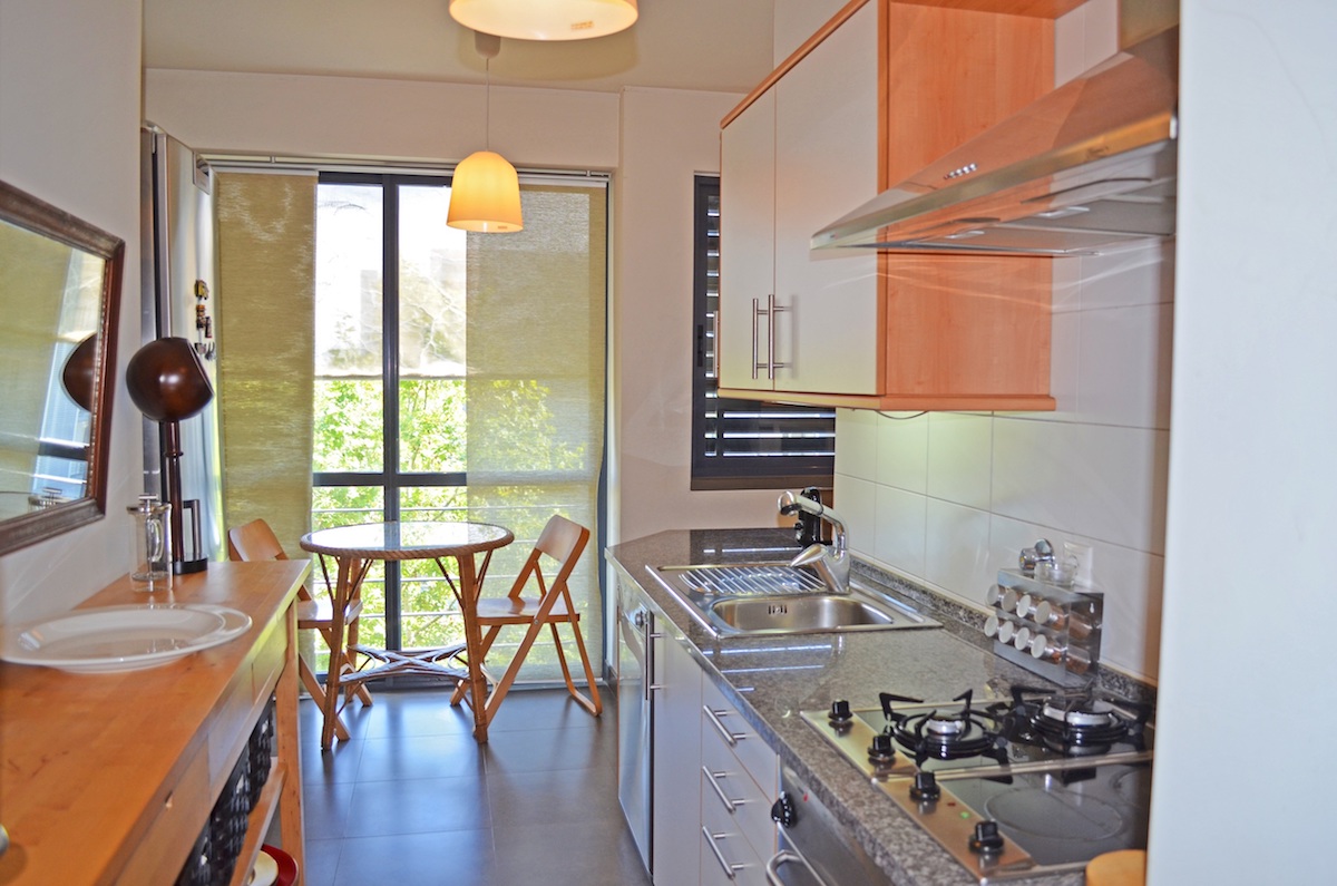 Apartamento T2 com varanda e piscina Parques das Nações