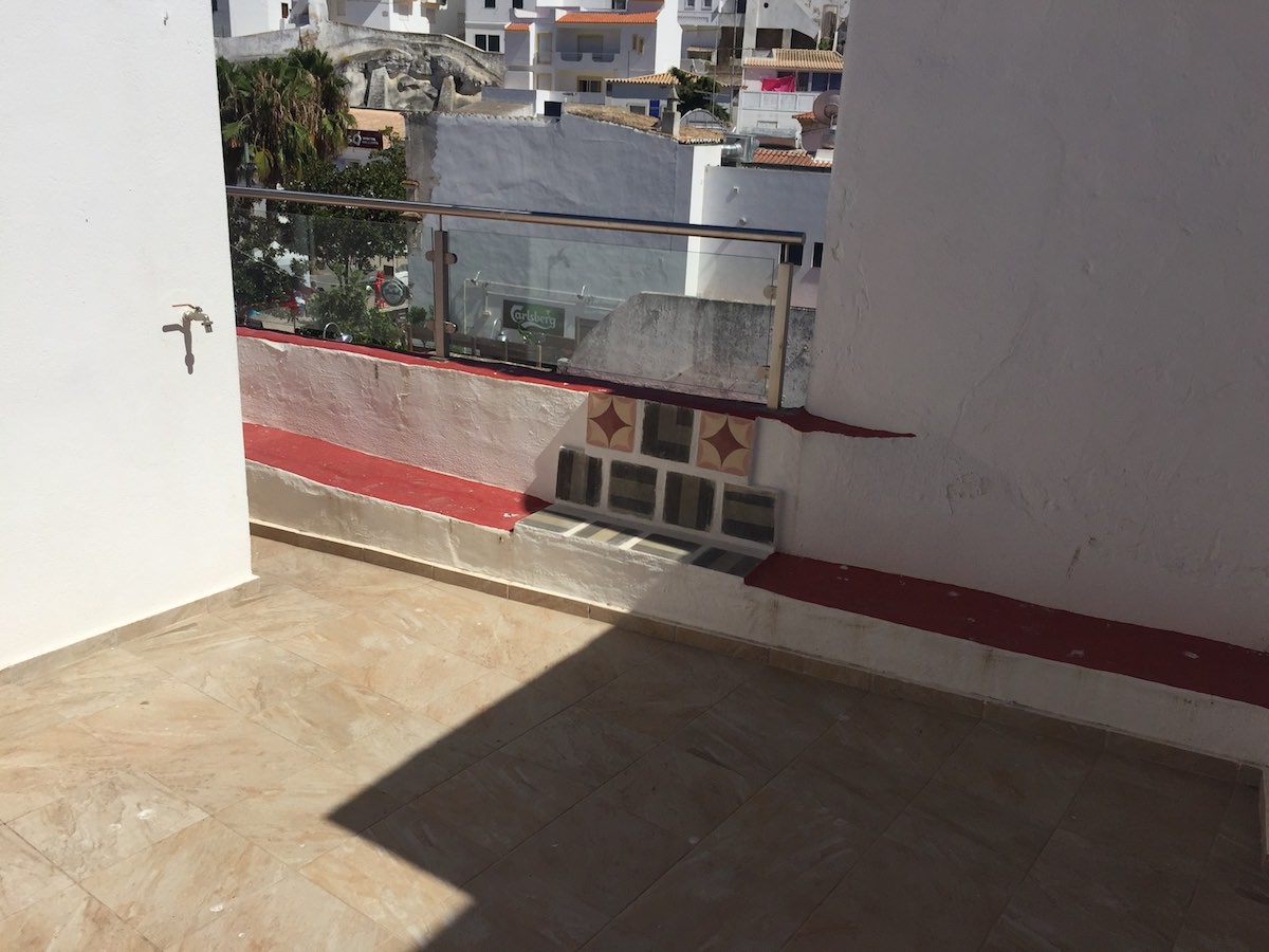 V2 + 1 Townhouse in downtown Albufeira