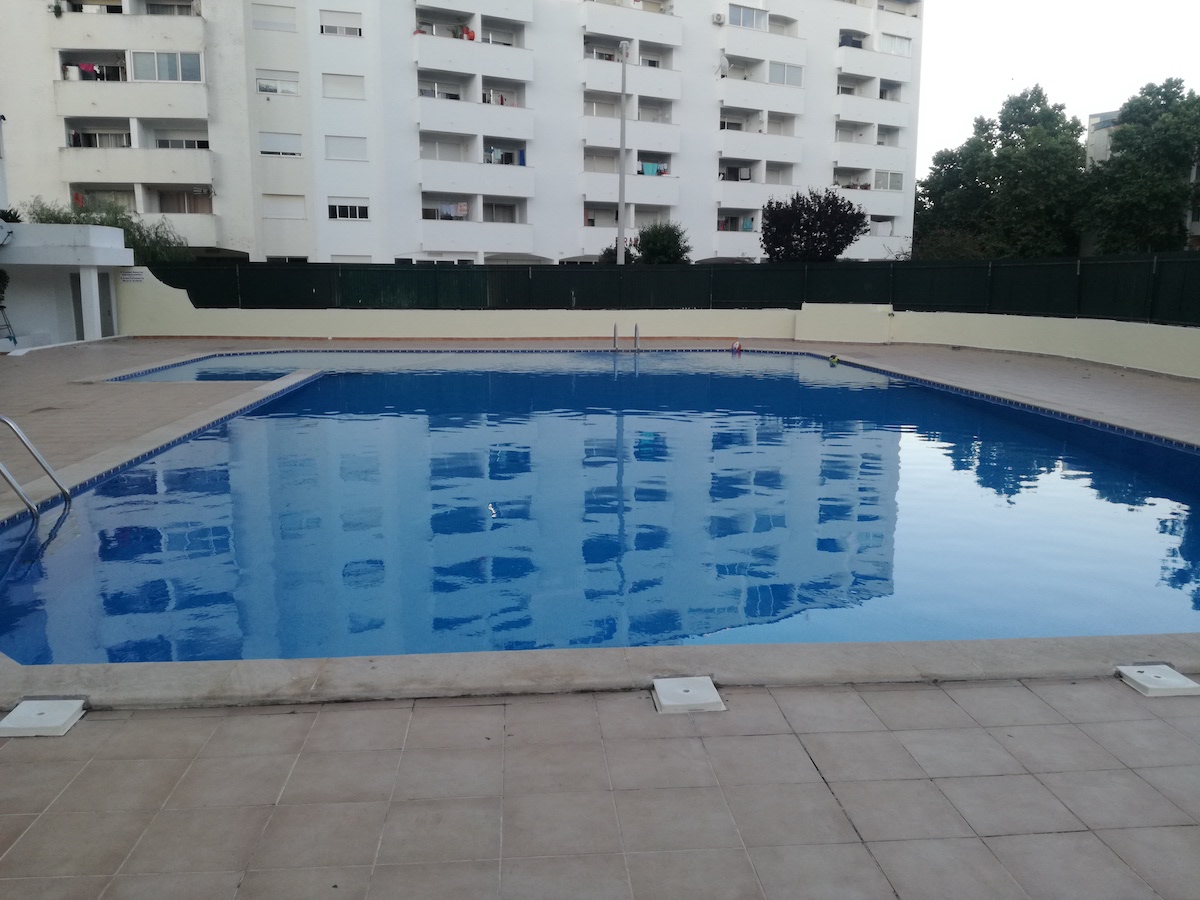 1-bedroom apartment in Albufeira with swimming pool and sea view