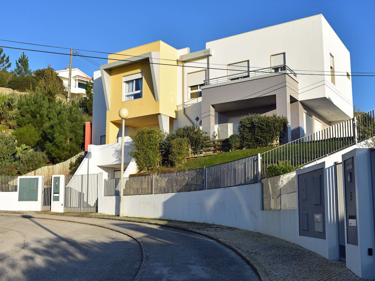 Seaside property for sale in Portugal Villas Luz Portuguese Real