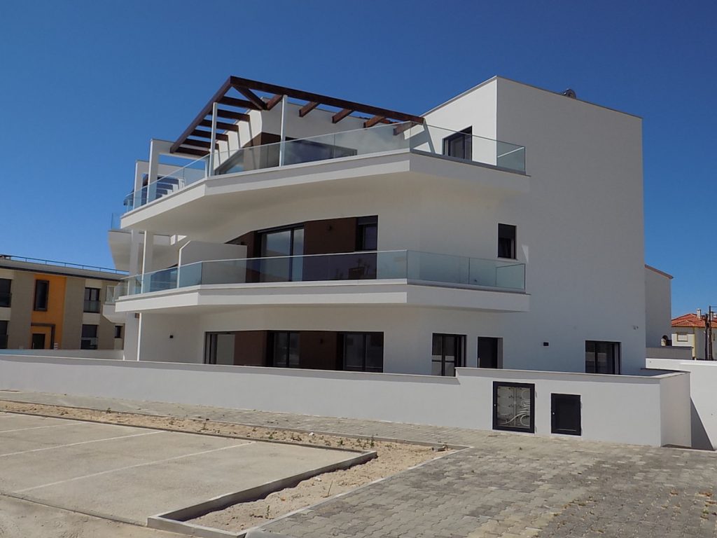 BORD DE MER à vendre en portugal par Villas Luz Agence immobilière au