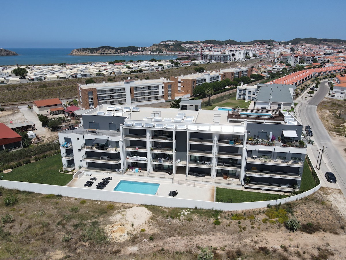 The Epitome of Modern Luxury Living - Your Dream Villa in Foz do Arelho